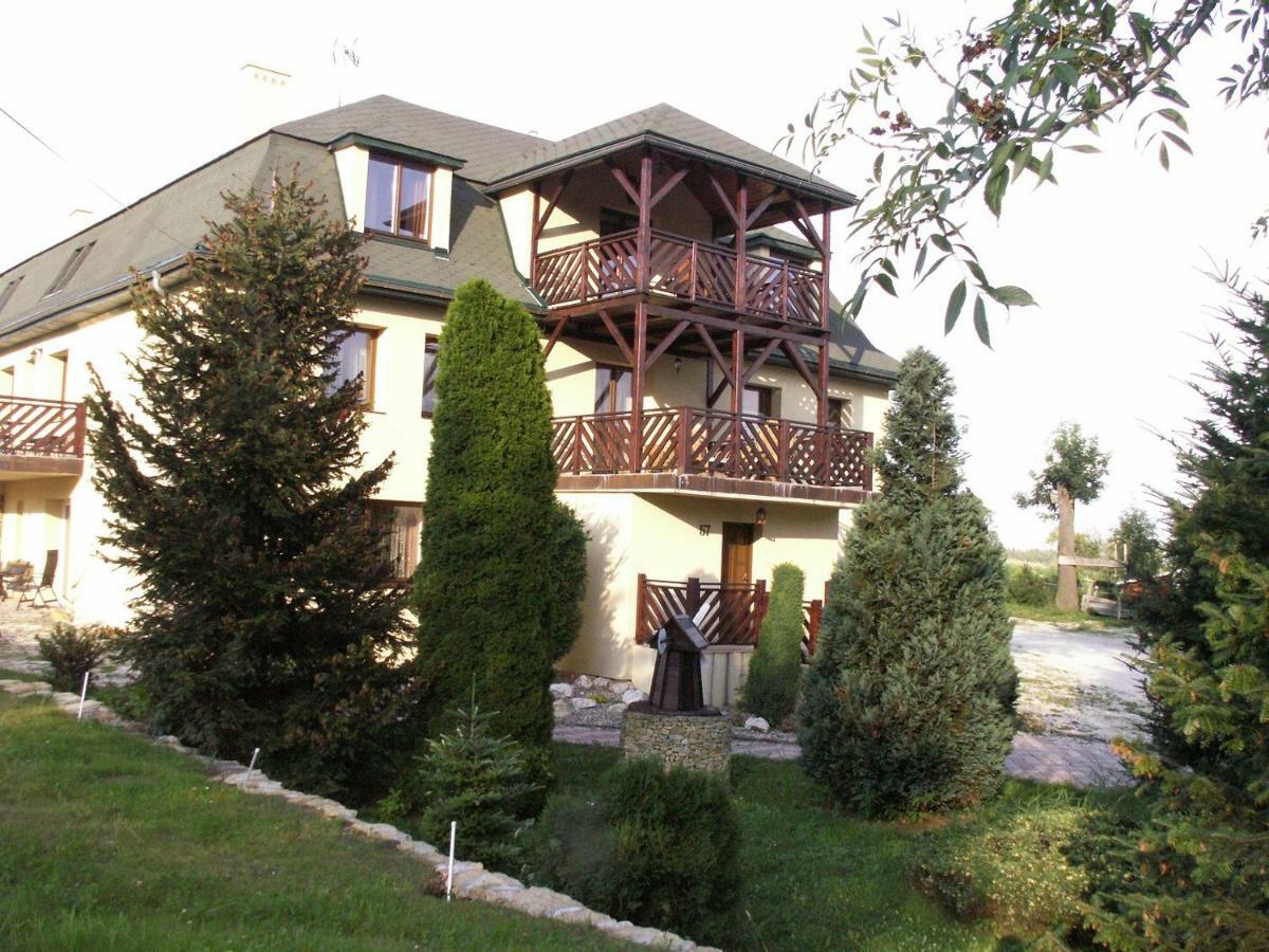 Agroturystyka Leszczynowy Dworek Ponikwa  Exterior photo