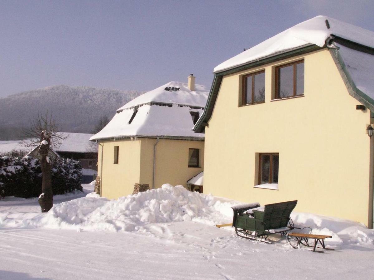 Agroturystyka Leszczynowy Dworek Ponikwa  Exterior photo
